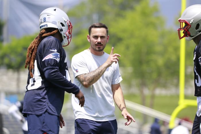 New England Patriots cornerbacks coach Mike Pellegrino